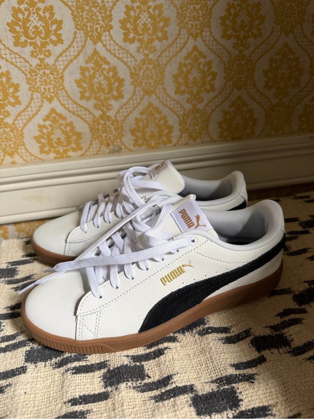 Puma Women’s White Sneakers with Black Stripe and Gum Sole